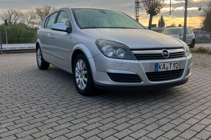 Opel Astra 77.000 km 5.900 &euro; Sulzfeld 75056