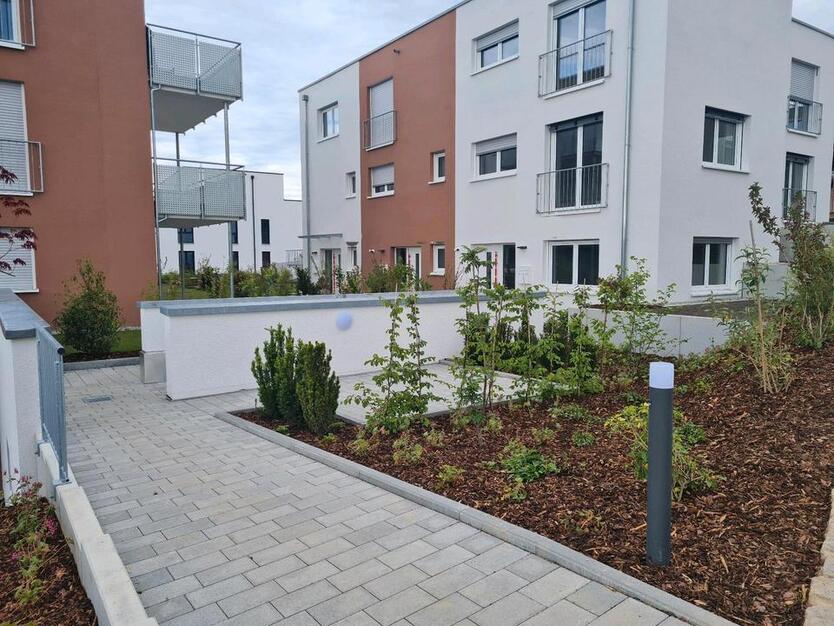 Moderne Wohnung in Weinsberg mit EBK und 2 TG Stellplätzen zimmer