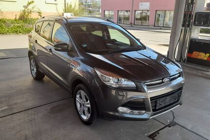 Ford Kuga 244.880 km 9.400 € Öhringen 74613
