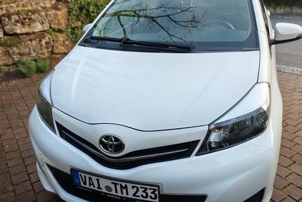 Toyota Yaris 139.000 km 6.400 &euro; Cleebronn 74389