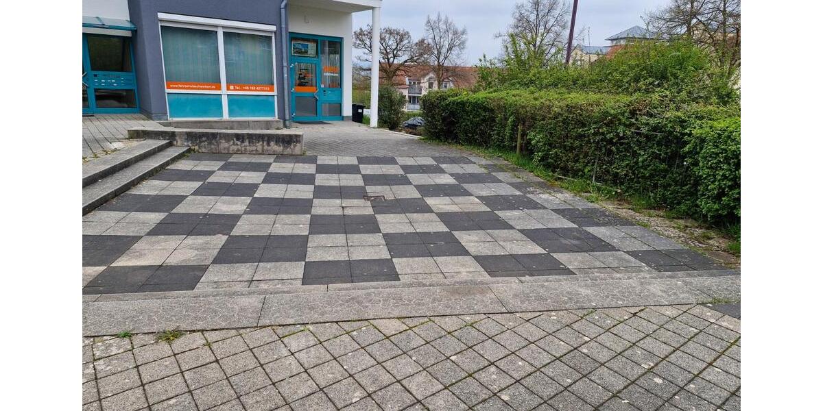 Erdgeschoßwohnung Öhringen - 2 Zimmer, 128 m&sup2;, 250.000&euro; | Angebot:26781364