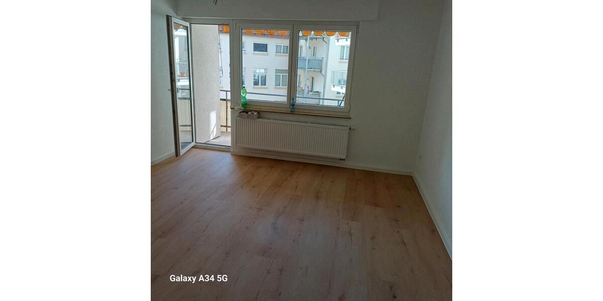 Etagenwohnung Brackenheim - 3 Zimmer, 80 m&sup2;, 1.200&euro; | Angebot:25989308