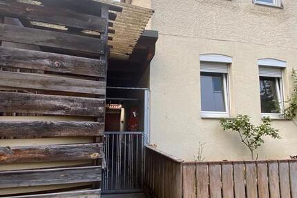 Haus Lauffen am Neckar - 4 Zimmer, 80 m&sup2;, 210.000&euro; | Angebot:26253898