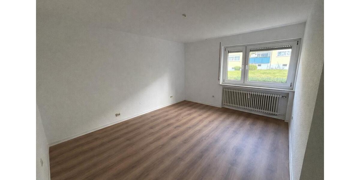 Etagenwohnung Ludwigsburg Hoheneck - 5.5 Zimmer, 135 m&sup2;, 1.800&euro; | Angebot:25993866