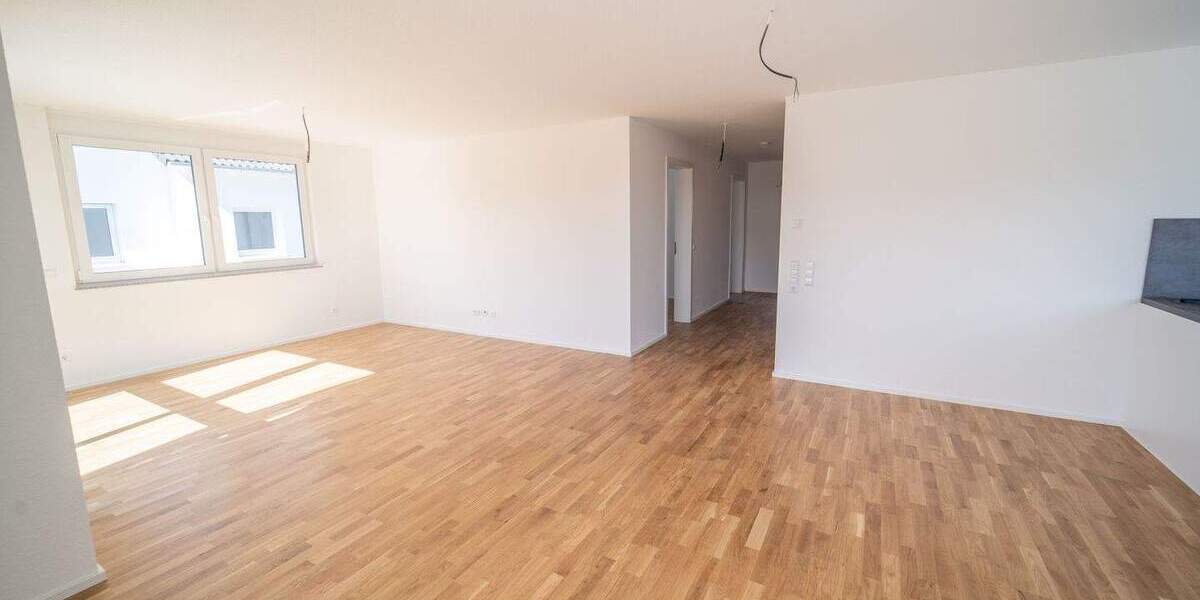Etagenwohnung Abstatt - 4 Zimmer, 129 m&sup2;, 1.750&euro; | Angebot:24516970