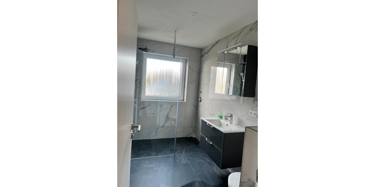 Etagenwohnung Backnang - 4 Zimmer, 100 m&sup2;, 1.400&euro; | Angebot:25297155