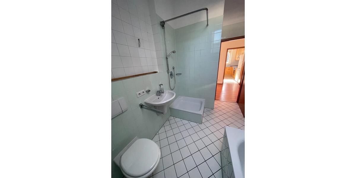 Dachgeschoßwohnung Ludwigsburg - 3 Zimmer, 70 m&sup2;, 369.000&euro; | Angebot:26729617