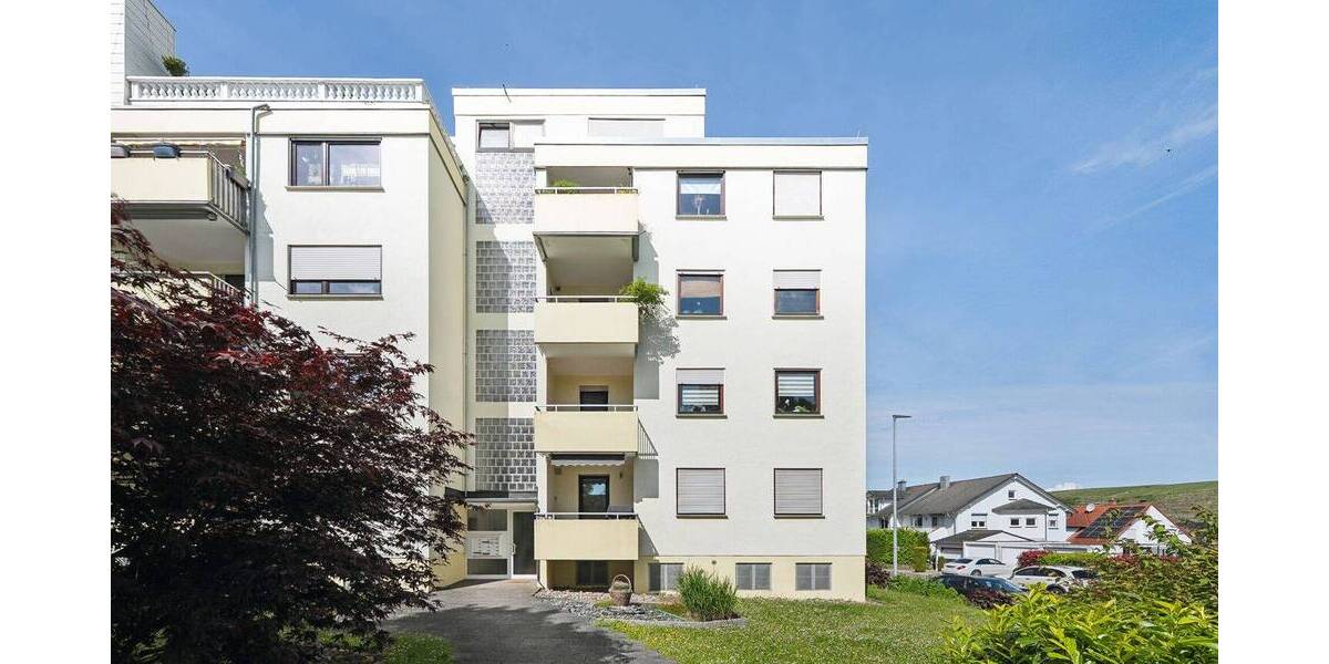 Etagenwohnung Kirchheim am Neckar - 4 Zimmer, 119 m&sup2;, 260.000&euro; | Angebot:26869039