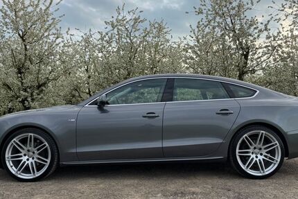 Audi A5 146.380 km 15.990 &euro; Billigheim 74842