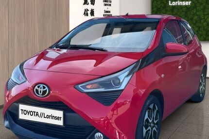 Toyota Aygo (X) 12.769 km 10.490 &euro; Backnang 71522