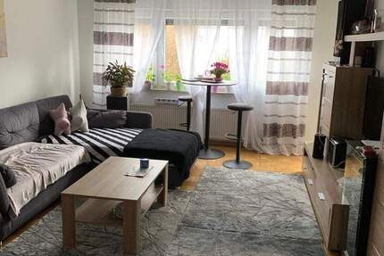 Attraktive 2-Zimmer-Wohnung mit Balkon, EBK, Stellplatz, Keller in Heilbronn-Horkheim 2 zimmer