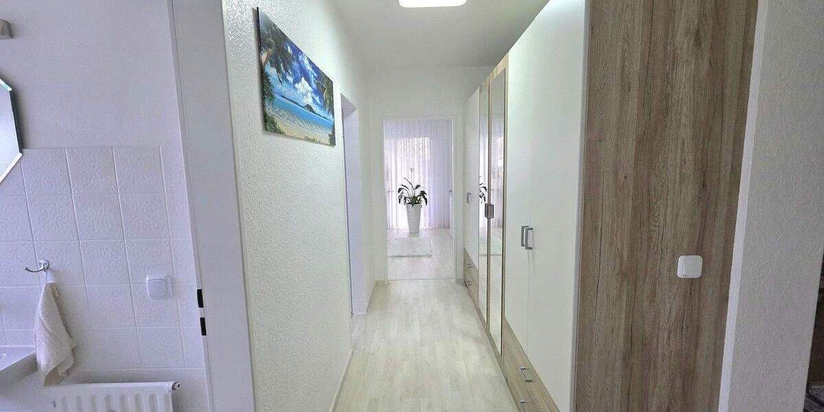 Schöne gemütliche Wohnung in sehr ruhiger Sackgassen Lage mit herrlichem Ausblick. Provisionsfrei. 3 zimmer