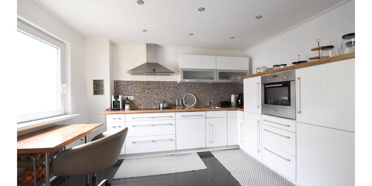 Einfamilienhaus Sinsheim - 9 Zimmer, 202 m&sup2;, 499.000&euro; | Angebot:26841140