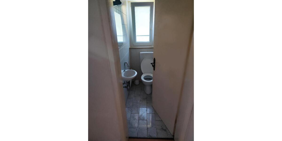 Etagenwohnung Backnang - 3 Zimmer, 78 m&sup2;, 1.100&euro; | Angebot:26690175