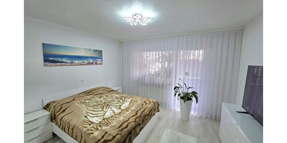 Schöne gemütliche Wohnung in sehr ruhiger Sackgassen Lage mit herrlichem Ausblick. Provisionsfrei. 3 zimmer