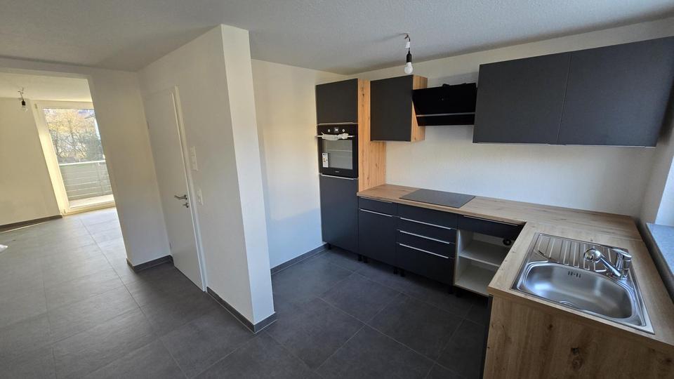 Etagenwohnung Gemmingen - 2.5 Zimmer, 64 m&sup2;, 825&euro; | Angebot:26254971