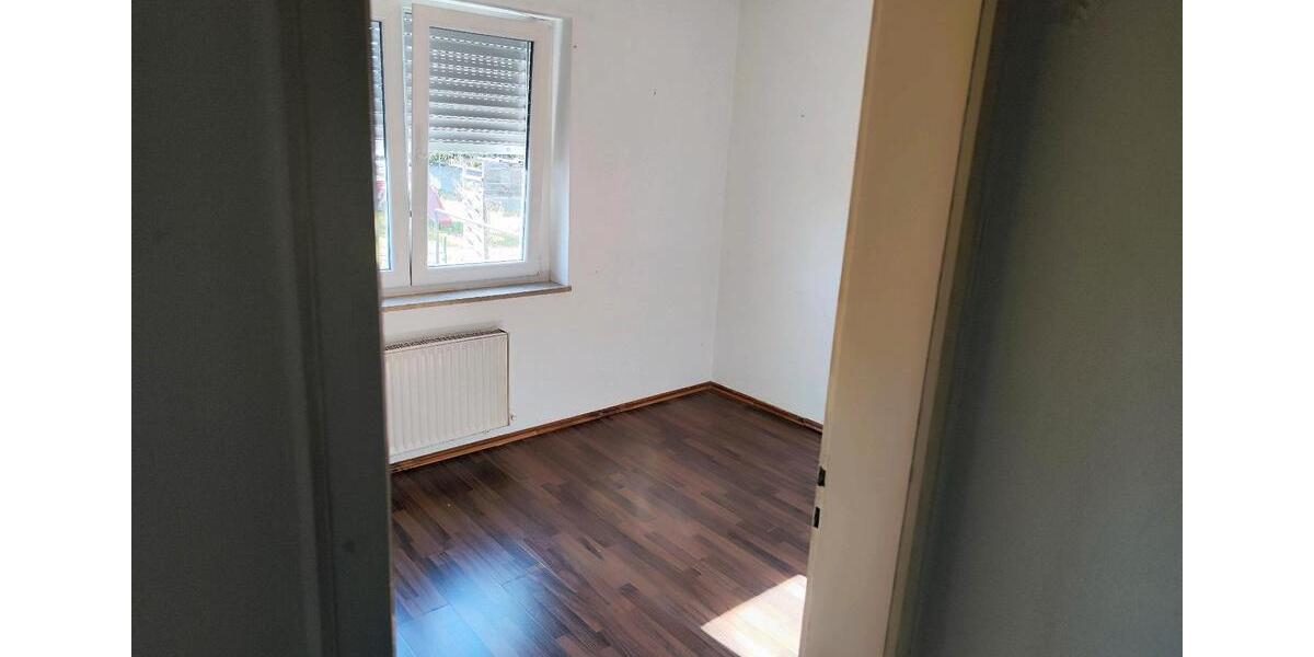 Etagenwohnung Backnang - 3 Zimmer, 78 m&sup2;, 1.100&euro; | Angebot:26690175