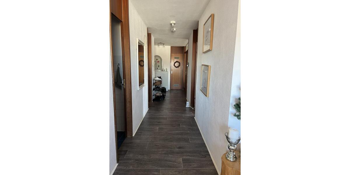 Etagenwohnung Ludwigsburg Oßweil - 3.5 Zimmer, 88 m&sup2;, 990&euro; | Angebot:25418889