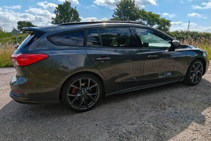 Ford Focus 72.500 km 22.000 &euro; Sinsheim 74889