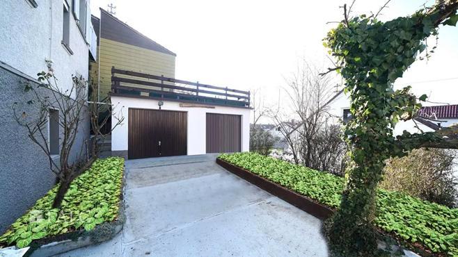 Mehrfamilienhaus, Wohnhaus Heilbronn Frankenbach - 6 Zimmer, 130 m&sup2;, 350.000&euro; | Angebot:24604393