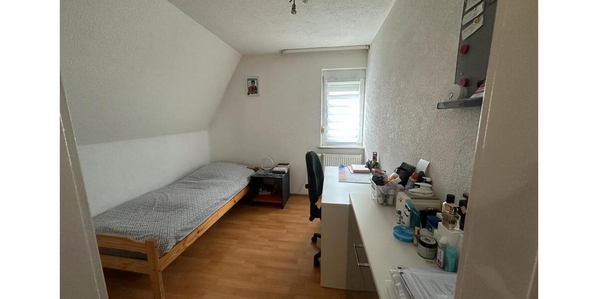 Einfamilienhaus Heilbronn Böckingen - 8 Zimmer, 168 m&sup2;, 550.000&euro; | Angebot:24843198