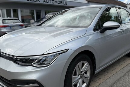 VW Golf VIII Lim. Life Navi 166.000 km 12.990 &euro; Neckarsulm 74172