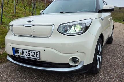 Kia Soul 91.000 km 9.100 &euro; Heilbronn 74076