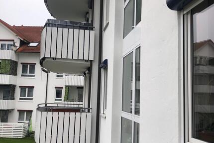 3 Zimmer Wohnung mit 2Balkone ,im ersten Obergeschoss zimmer