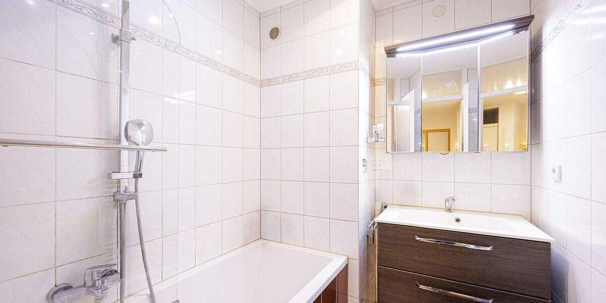 Etagenwohnung Sachsenheim Großsachsenheim - 3 Zimmer, 78 m&sup2;, 225.000&euro; | Angebot:24725998