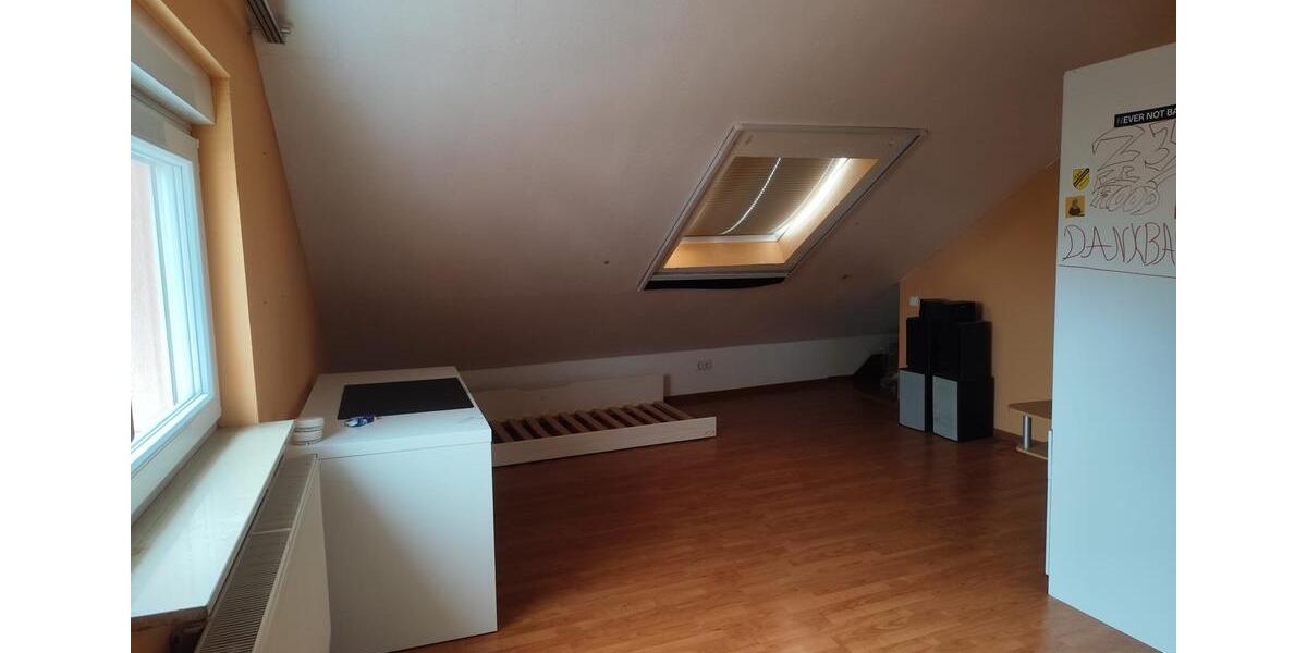 Mehrfamilienhaus, Wohnhaus Oedheim - 8 Zimmer, 203 m&sup2;, 550.000&euro; | Angebot:26329838