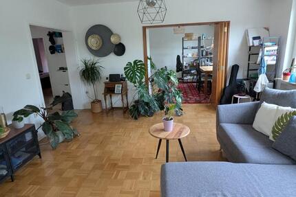 Helle 3 Zimmer Wohnung mit EBK und Balkon 3 zimmer