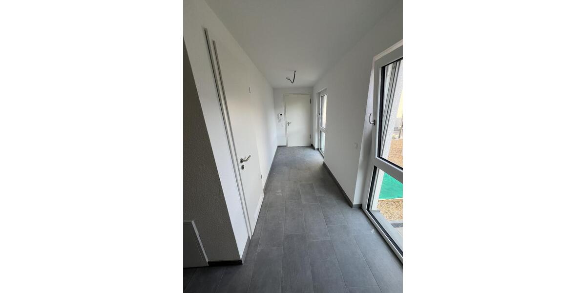 lichtdurchflutete wunderschöne 3,5 Zimmer Wohnung mit Garten 3.5 zimmer