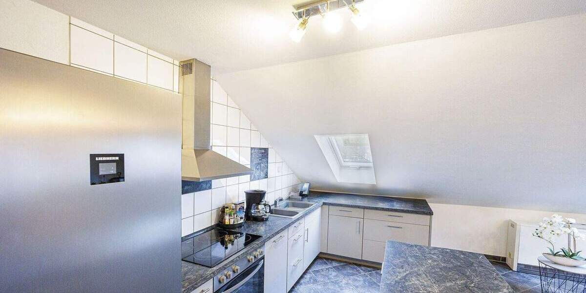 Mehrfamilienhaus, Wohnhaus Sachsenheim Ochsenbach - 8 Zimmer, 225 m&sup2;, 595.000&euro; | Angebot:25742430