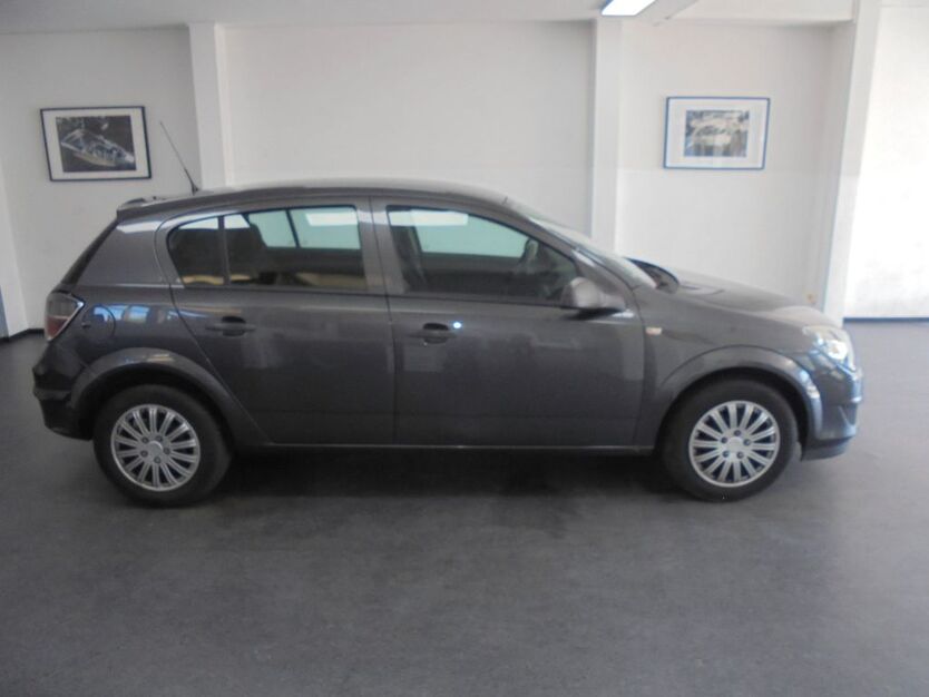 Opel Astra 177.000 km 2.490 € Asperg/Ludwigsburg bei Stuttgart 71679