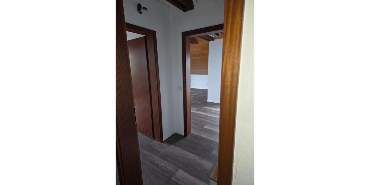 Dachgeschoßwohnung Bad Rappenau - 3 Zimmer, 107 m&sup2;, 1.150&euro; | Angebot:26619119