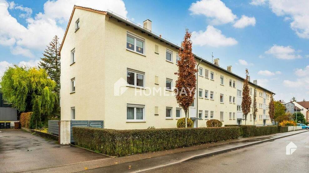 Luxuriös und komplett möbliert: Hochwertige 4-Zimmer-Wohnung mit EBK, Loggia, Fitnessbereich und TG 4 zimmer