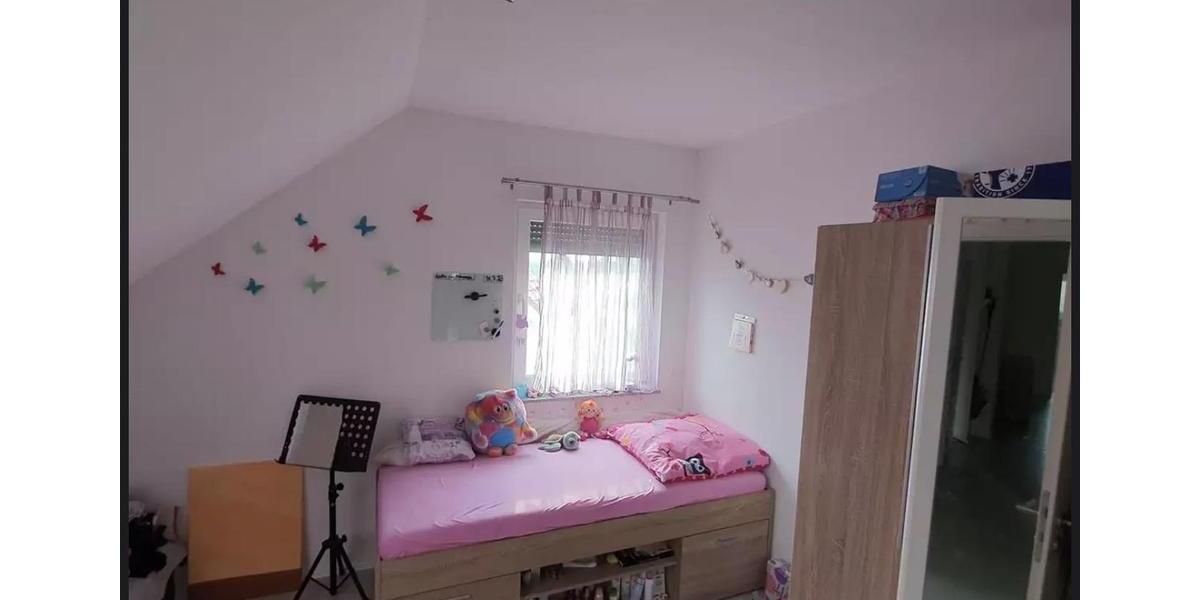 Dachgeschoßwohnung Bad Rappenau - 4 Zimmer, 125 m&sup2;, 1.300&euro; | Angebot:26416215