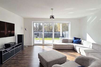 Haus Gemmingen - 4 Zimmer, 134 m&sup2;, 1.550&euro; | Angebot:25150544