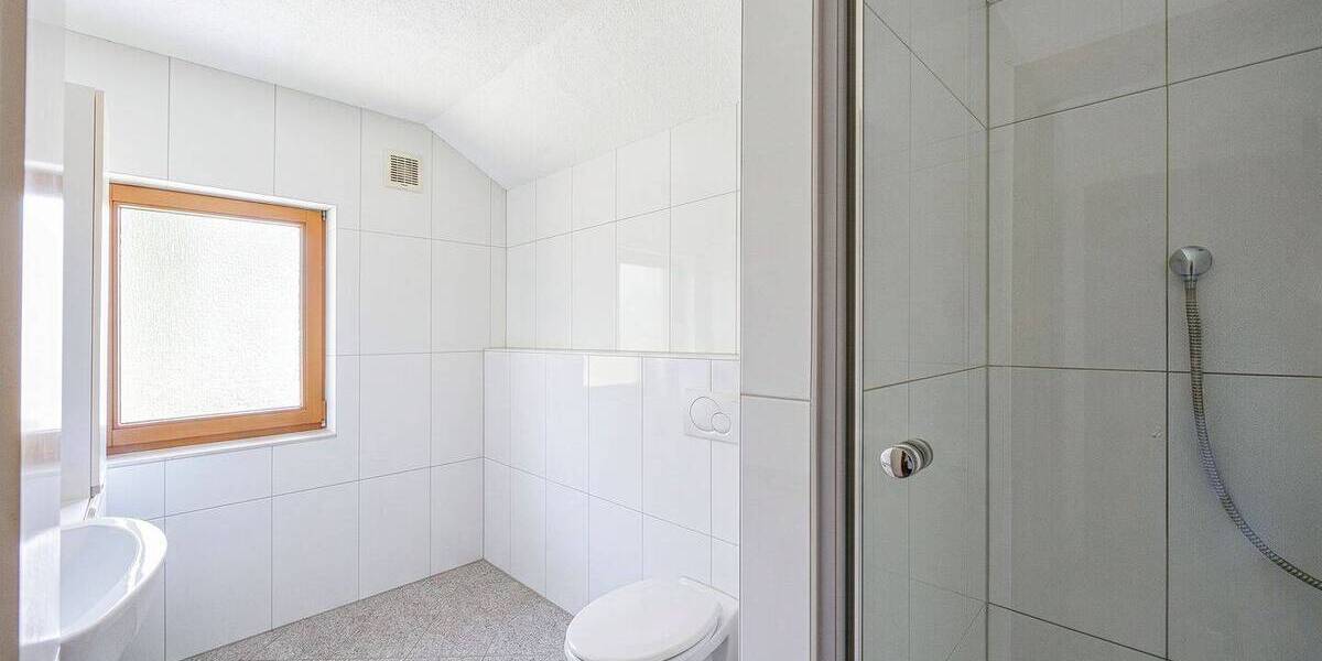 Mehrfamilienhaus, Wohnhaus Bietigheim-Bissingen Bietigheim - 7 Zimmer, 180 m&sup2;, 645.000&euro; | Angebot:26862327