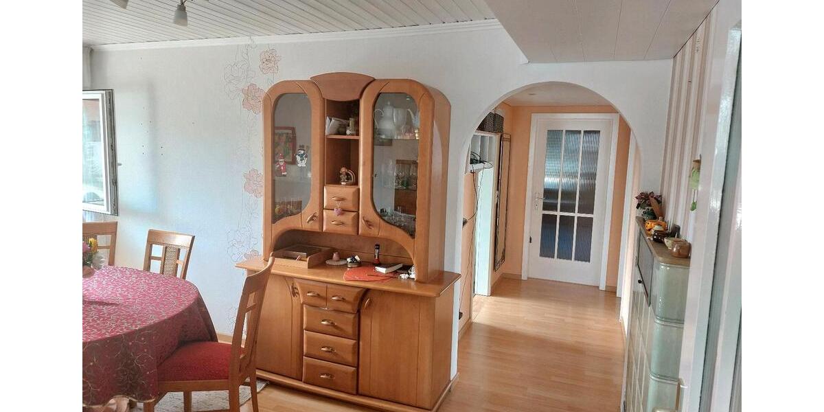 Etagenwohnung Vaihingen an der Enz - 4 Zimmer, 95 m&sup2;, 1.100&euro; | Angebot:26531645
