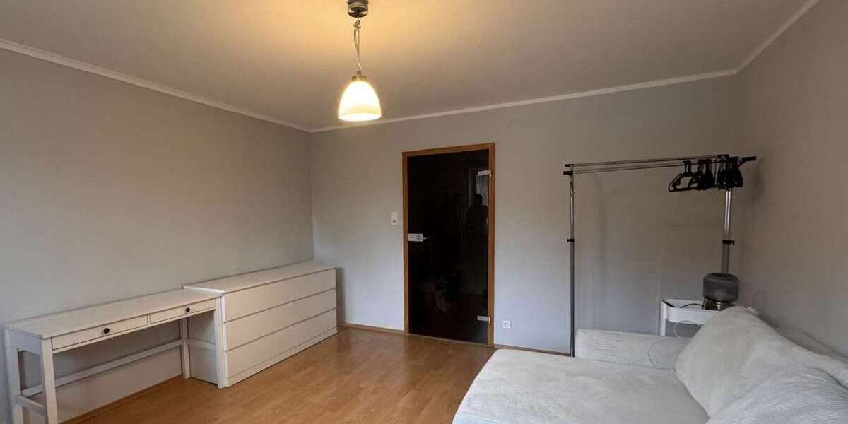 Etagenwohnung Ludwigsburg Oßweil - 1 Zimmer, 28 m&sup2;, 540&euro; | Angebot:25282770