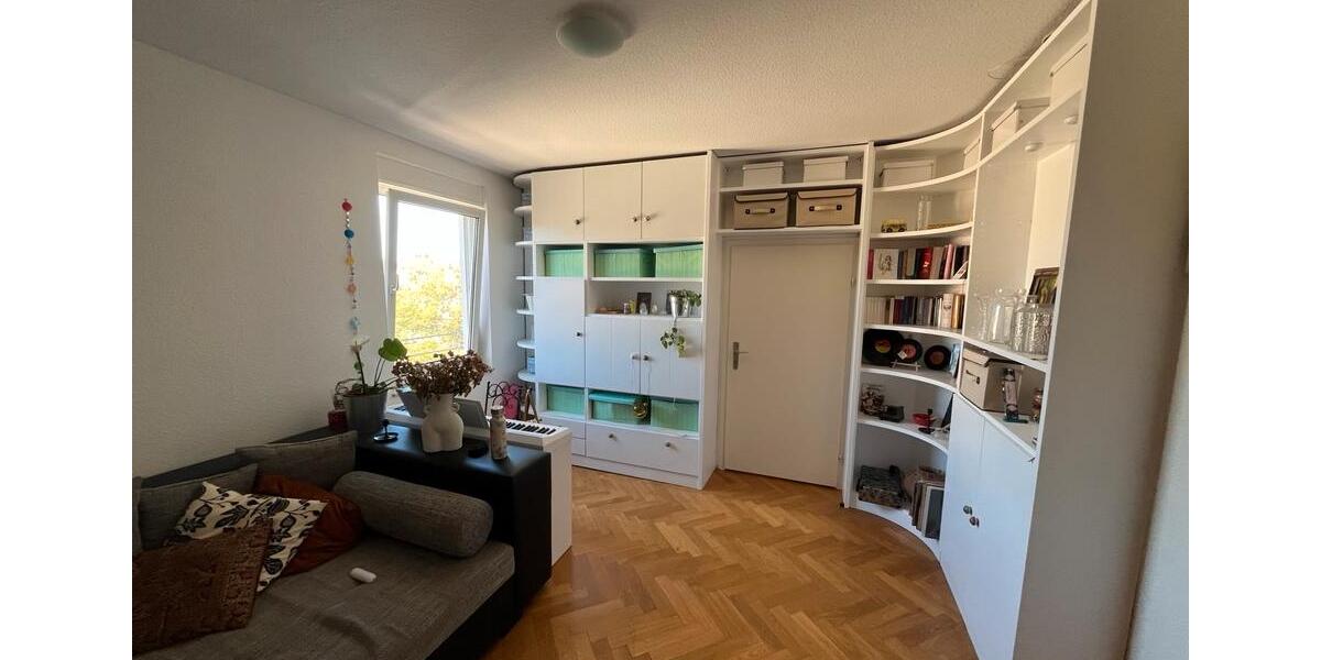 Dachgeschoßwohnung Ludwigsburg Eglosheim - 3 Zimmer, 62 m&sup2;, 879&euro; | Angebot:27608072