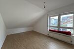 Dachgeschoßwohnung Cleebronn - 3 Zimmer, 91 m&sup2;, 900&euro; | Angebot:26345320