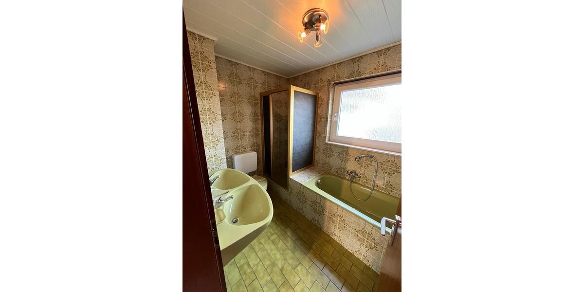 Reihenhaus Affalterbach - 6 Zimmer, 180 m&sup2;, 475.000&euro; | Angebot:27152839