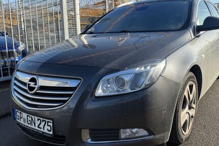 Opel Insignia 98.000 km 4.990 € MÖGLINGEN 71696