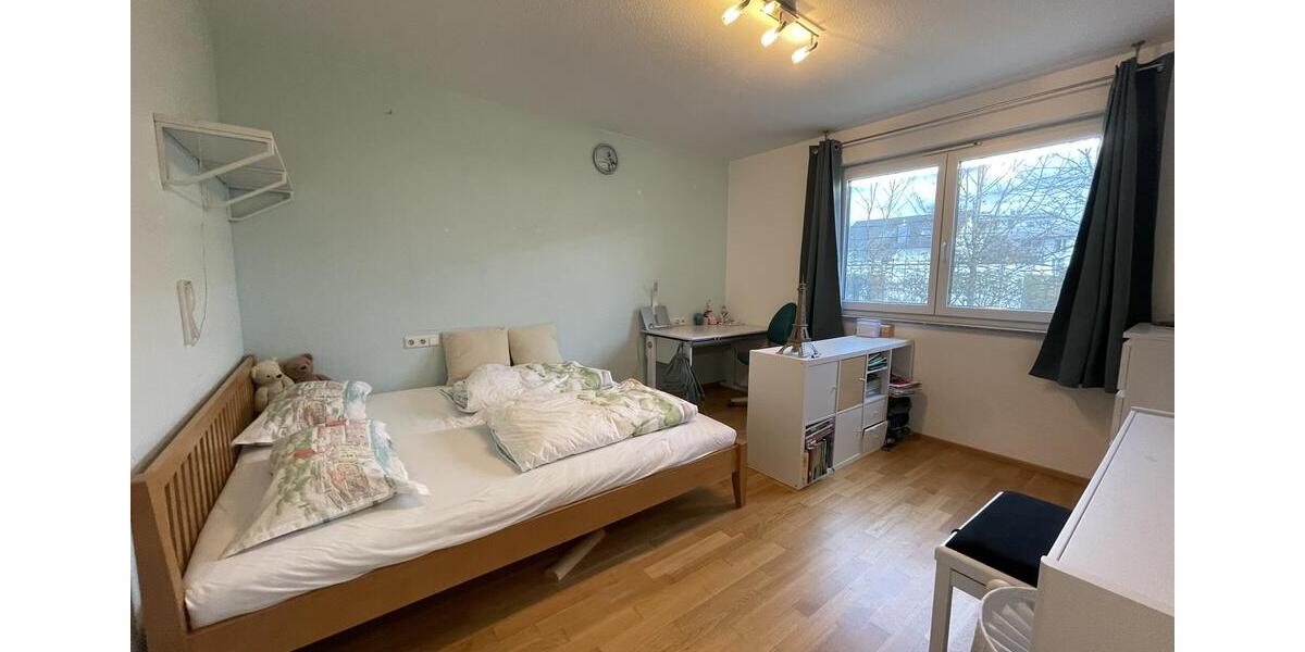 Erdgeschoßwohnung Ludwigsburg Oßweil - 3 Zimmer, 86 m&sup2;, 1.290&euro; | Angebot:26294733