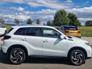 Suzuki Vitara Vollhybrid 1.5 Dualjet Allgrip AGS Comfort+ 2.500 km 29.990 € Obrigheim-Asbach 74847