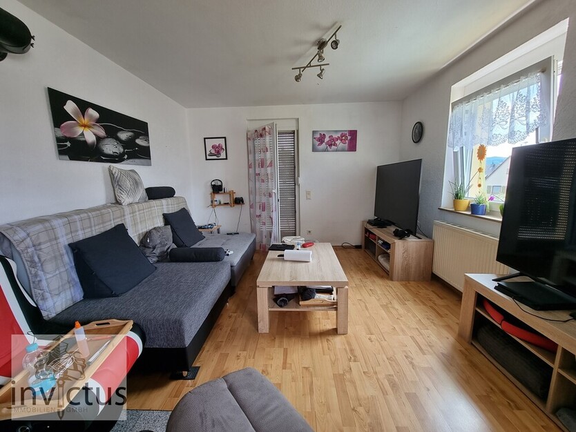 Charmantes Zweifamilienhaus in Obersulm! Vielseitig nutzbar für Familien, Investoren und Mehrgenerationenwohnen 7 zimmer