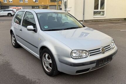VW Golf 125.000 km 2.450 &euro; Möglingen 71696