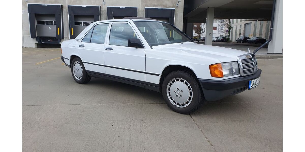 Mercedes-Benz 190 170.000 km 8.700 &euro; Ludwigsburg 71640